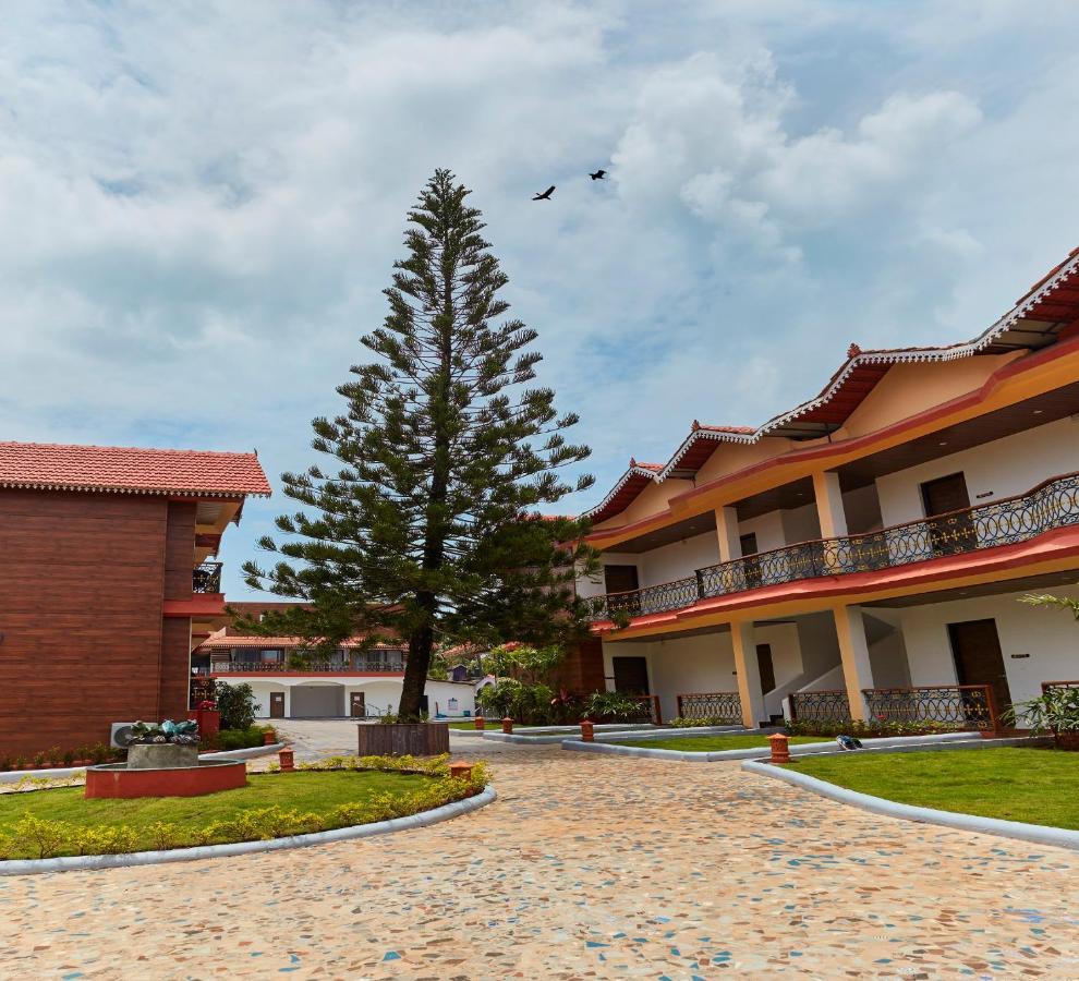Sea Queen Beach Resort & Spa Colva Esterno foto