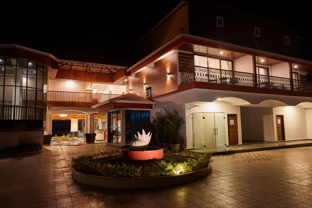 Sea Queen Beach Resort & Spa Colva Esterno foto
